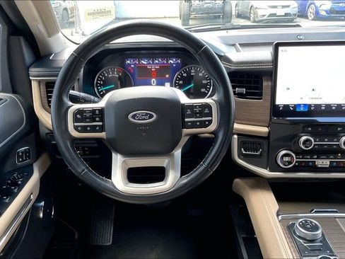 Used 2024 Ford Expedition Max Limited AWD/4WD image 4