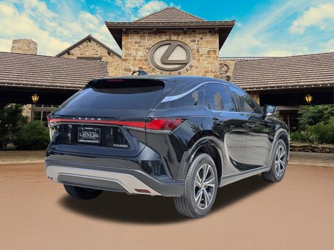 Used 2025 Lexus RX 350 FWD w/ Technology Package image 2
