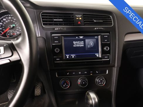 Used 2021 Volkswagen Golf 1.4T TSI image 5