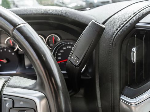 Used 2021 Chevrolet Silverado 1500 LT Trail Boss w/ Convenience Package II AWD/4WD image 25