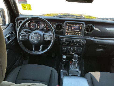 Used 2021 Jeep Gladiator Sport AWD/4WD image 14