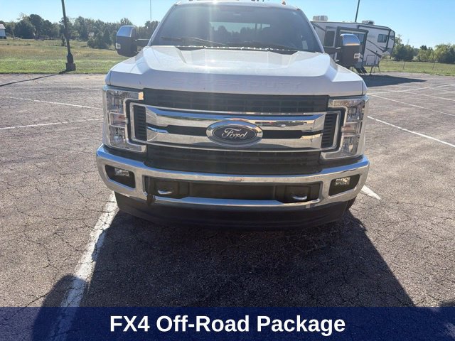 Used 2017 Ford F350 XLT w/ XLT Premium Package AWD/4WD image 3