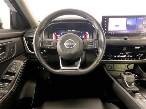 Used 2024 Nissan Rogue SL w/ SL Premium Package FWD image 6