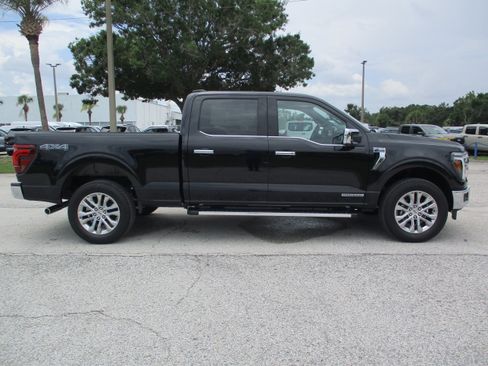 New 2025 Ford F150 Lariat w/ Equipment Group 502A High AWD/4WD image 8