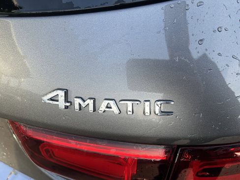 Certified 2022 Mercedes-Benz GLB 250 4MATIC image 10