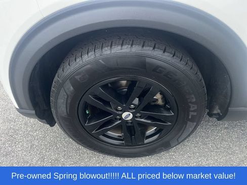 Used 2020 Ford Explorer XLT RWD image 12
