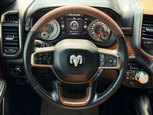 Used 2022 RAM 1500 Limited AWD/4WD image 16