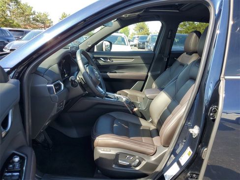 Used 2025 MAZDA CX-5 Signature image 11