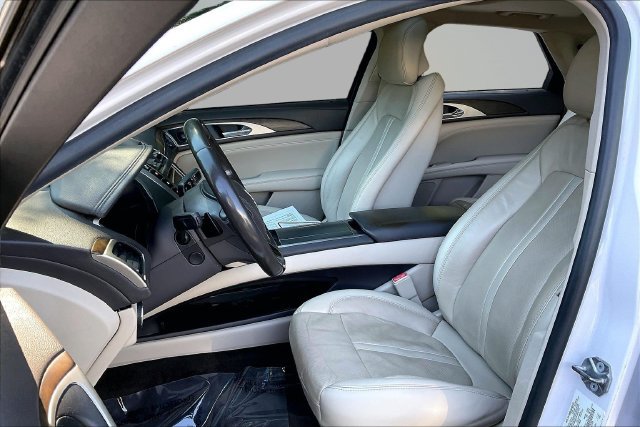 Used 2018 Lincoln MKZ Reserve w/ Technology Package FWD image 26