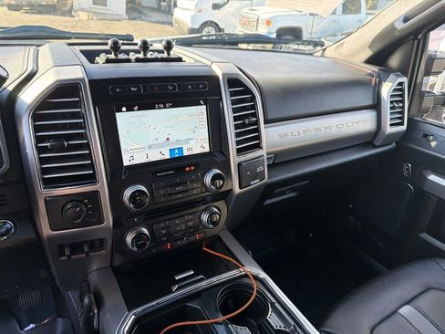 Used 2018 Ford F450 Platinum w/ Platinum Ultimate Package image 17