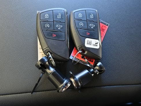 Used 2024 Chevrolet Silverado EV W/T image 33