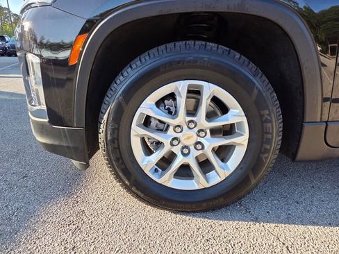 Certified 2023 Chevrolet Traverse LS w/ Safety Package FWD image 11