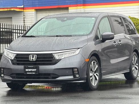Used 2023 Honda Odyssey Touring image 7