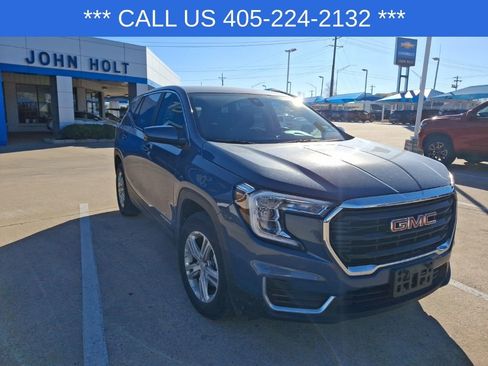 Used 2024 GMC Terrain SLE image 14