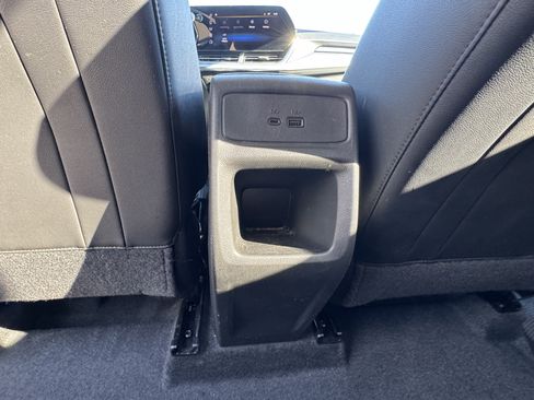 Used 2024 Chevrolet Trax LT w/ Driver Confidence Package image 8