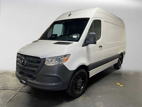 Used 2026 Mercedes-Benz Sprinter 2500 image 7