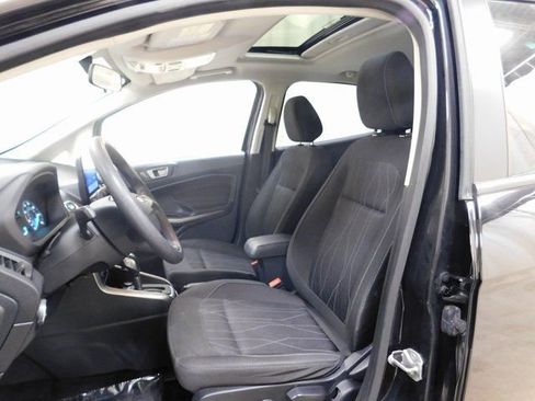 Used 2021 Ford EcoSport SE image 9