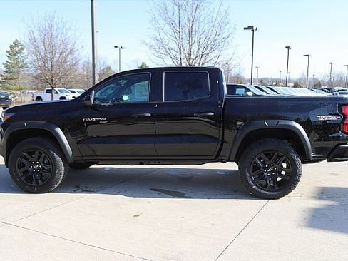 New 2025 Chevrolet Colorado Trail Boss w/ Midnight Edition image 3