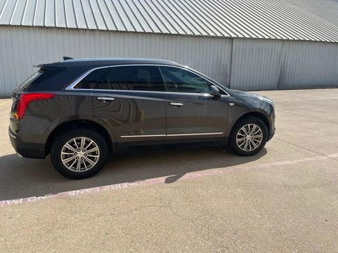 Used 2017 Cadillac XT5 Luxury w/ Driver Awareness Package image 2