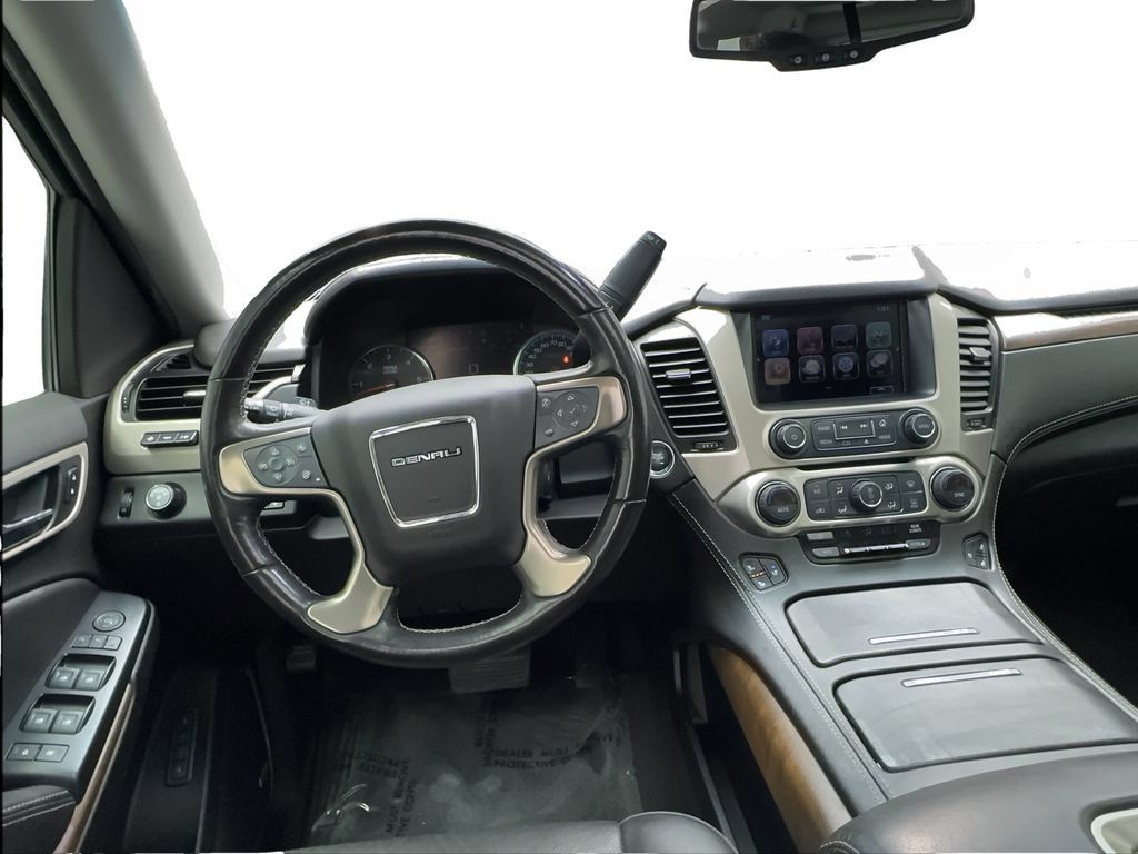 Used 2019 GMC Yukon XL Denali w/ Denali Ultimate Package RWD image 38