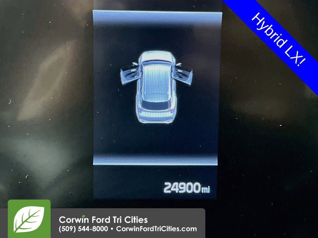 Used 2024 Kia Sportage LX AWD/4WD image 18