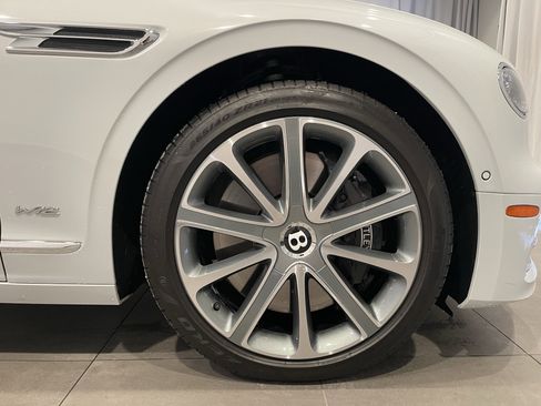 Used 2020 Bentley Flying Spur W12 image 10