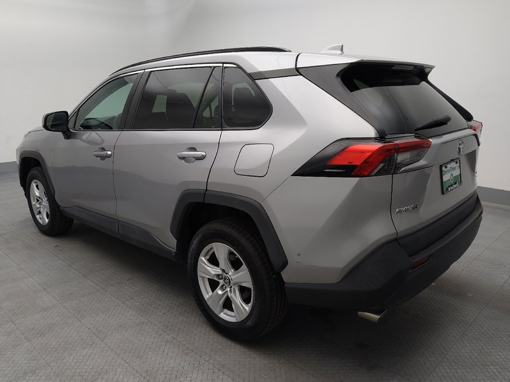 Used 2019 Toyota RAV4 XLE AWD/4WD image 5