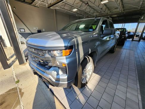 Used 2024 Chevrolet Silverado 1500 Custom RWD image 3