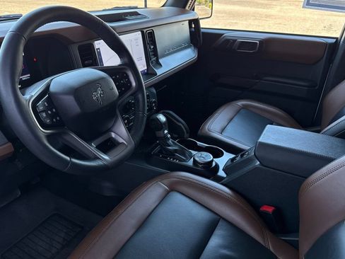 Used 2024 Ford Bronco Outer Banks AWD/4WD image 10