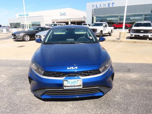 Used 2023 Kia Forte LXS image 5