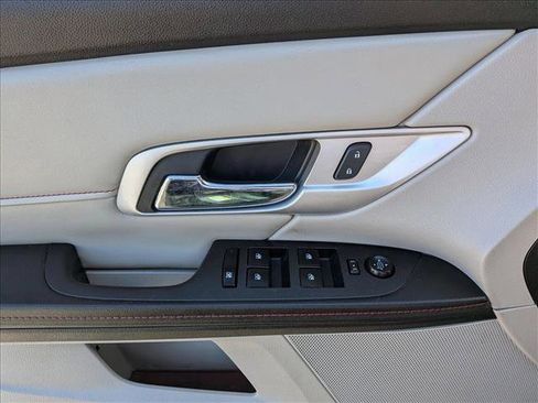 Used 2015 GMC Terrain SLE image 14