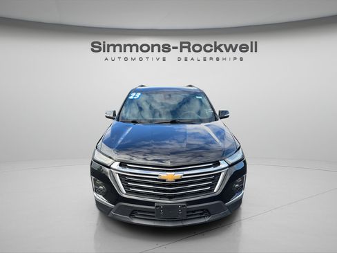Used 2023 Chevrolet Traverse LT w/ LPO, Floor Liner Package AWD/4WD image 8