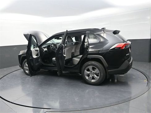 New 2025 Toyota RAV4 XLE image 39