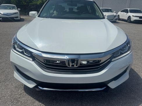 Used 2016 Honda Accord EX-L image 4