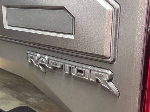 Used 2019 Ford F150 Raptor w/ Equipment Group 802A Luxury image 26