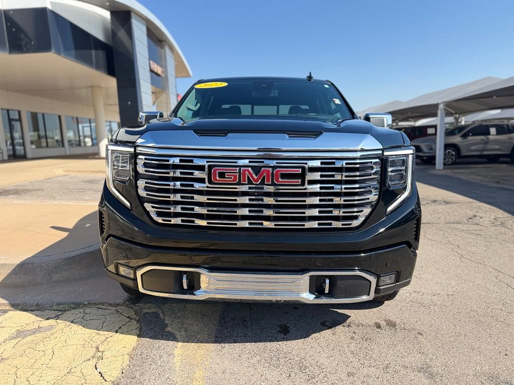 Used 2022 GMC Sierra 1500 Denali AWD/4WD image 2