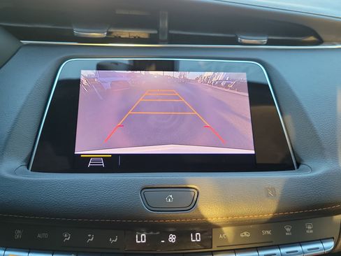 Used 2019 Cadillac XT4 Premium Luxury image 21