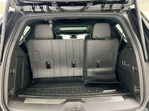Used 2026 GMC Yukon AT4 w/ AT4 Preferred Package AWD/4WD image 26