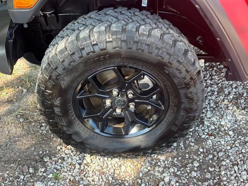 Used 2025 Jeep Wrangler Unlimited Sport AWD/4WD image 30