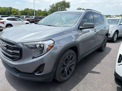 Used 2019 GMC Terrain SLT w/ Preferred Package AWD/4WD image 3