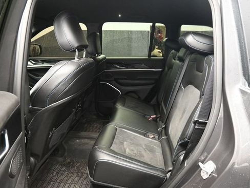 Used 2022 Jeep Grand Cherokee Trailhawk image 13