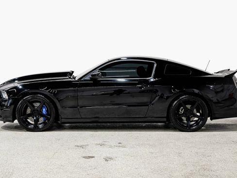 Used 2013 Ford Mustang GT Premium w/ Security Pkg image 9