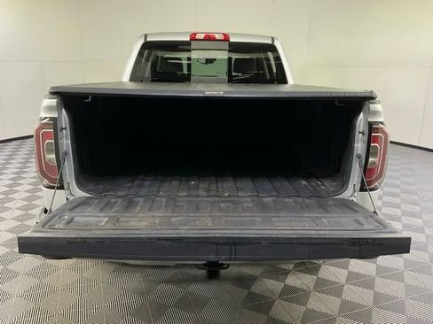 Used 2018 GMC Sierra 1500 SLT image 39