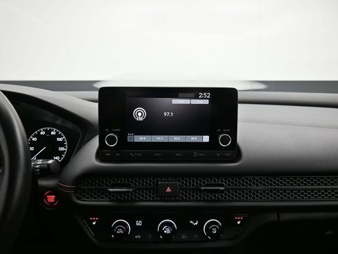 Certified 2024 Honda HR-V Sport image 43