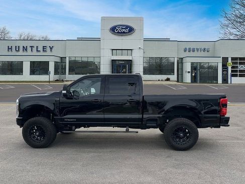 Used 2025 Ford F250 Platinum image 7