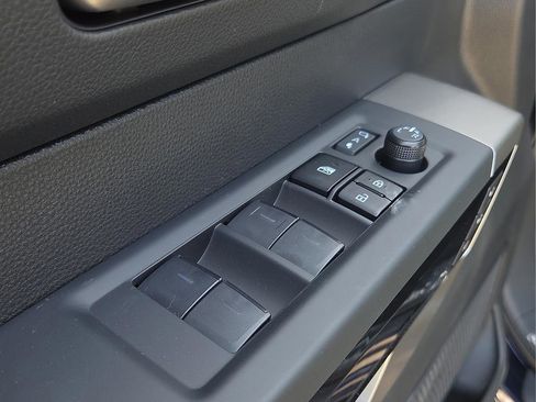 New 2026 Toyota Tundra Limited AWD/4WD image 18