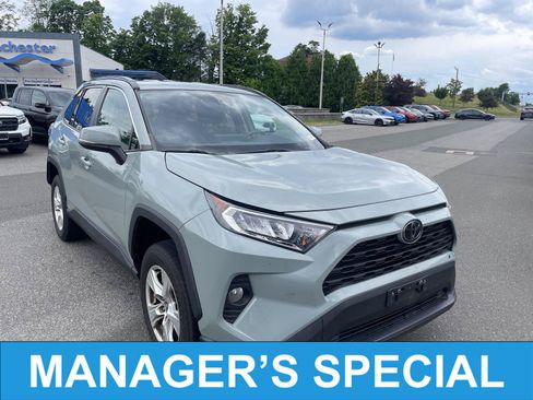 Used 2021 Toyota RAV4 XLE AWD/4WD image 1