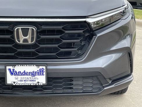 Used 2025 Honda CR-V EX image 7