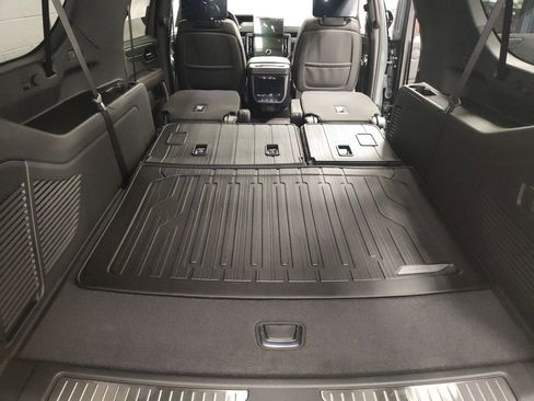New 2026 GMC Yukon XL AT4 Ultimate AWD/4WD image 18