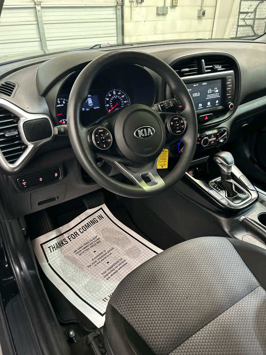 Used 2021 Kia Soul LX FWD image 9
